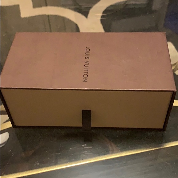 Louis Vuitton Sunglasses Box - Picture 3 of 5
